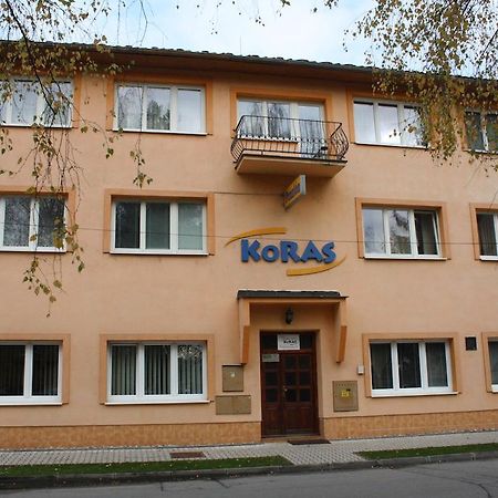 Penzión Koras Vrutky Bagian luar foto