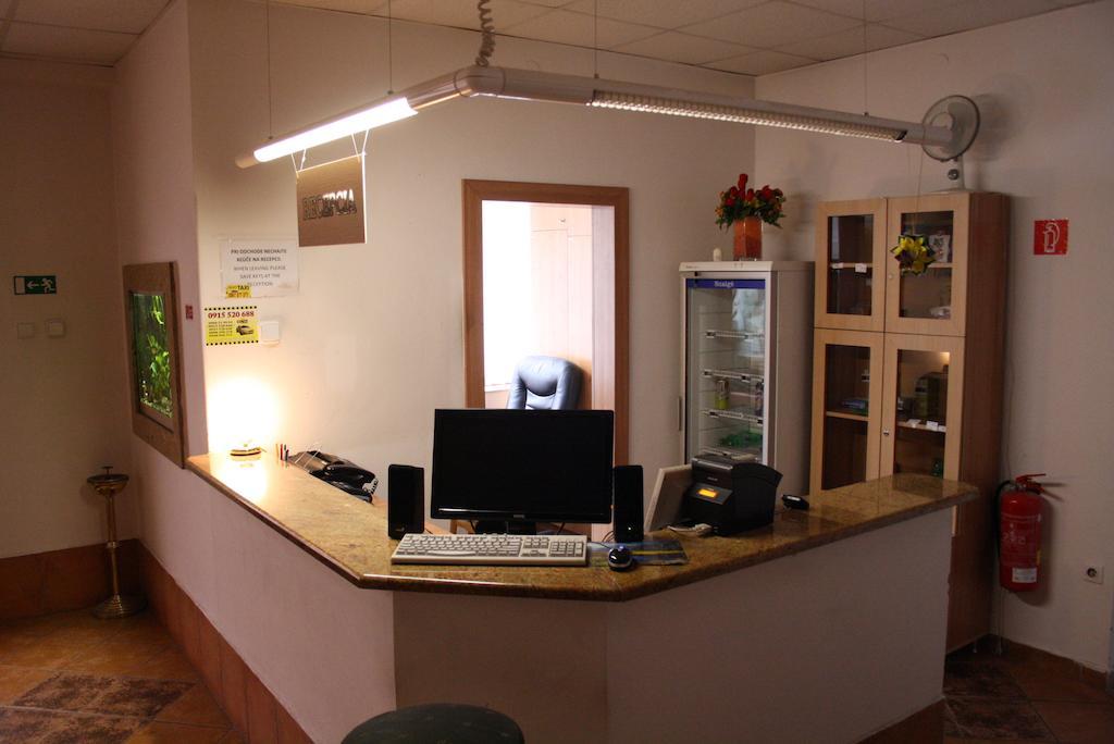 Penzión Koras Vrutky Bagian luar foto