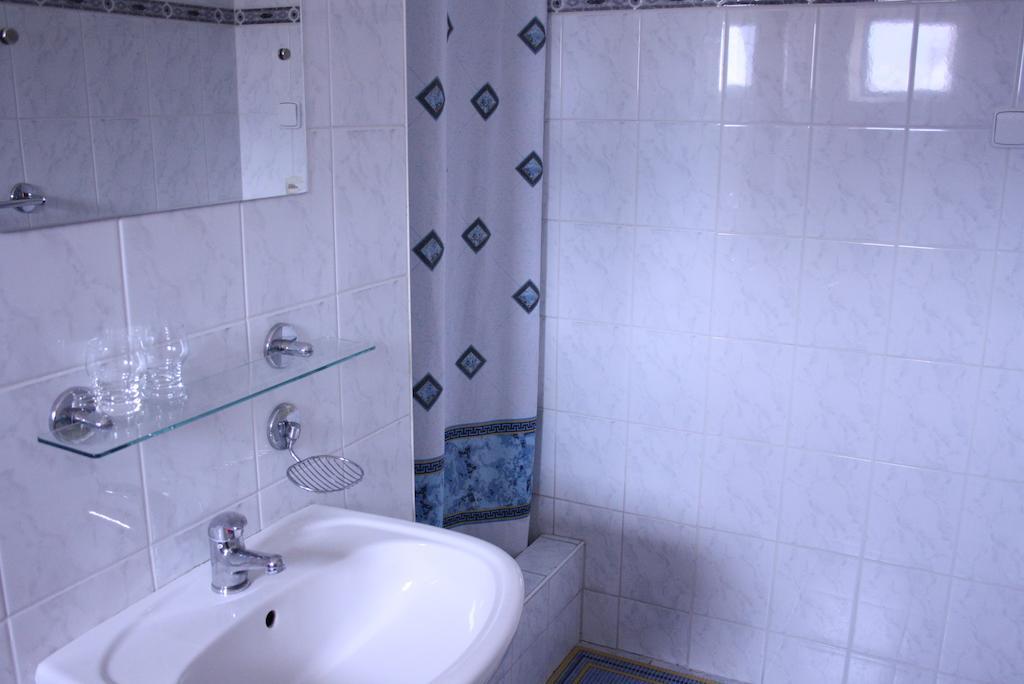 Penzión Koras Vrutky Bagian luar foto